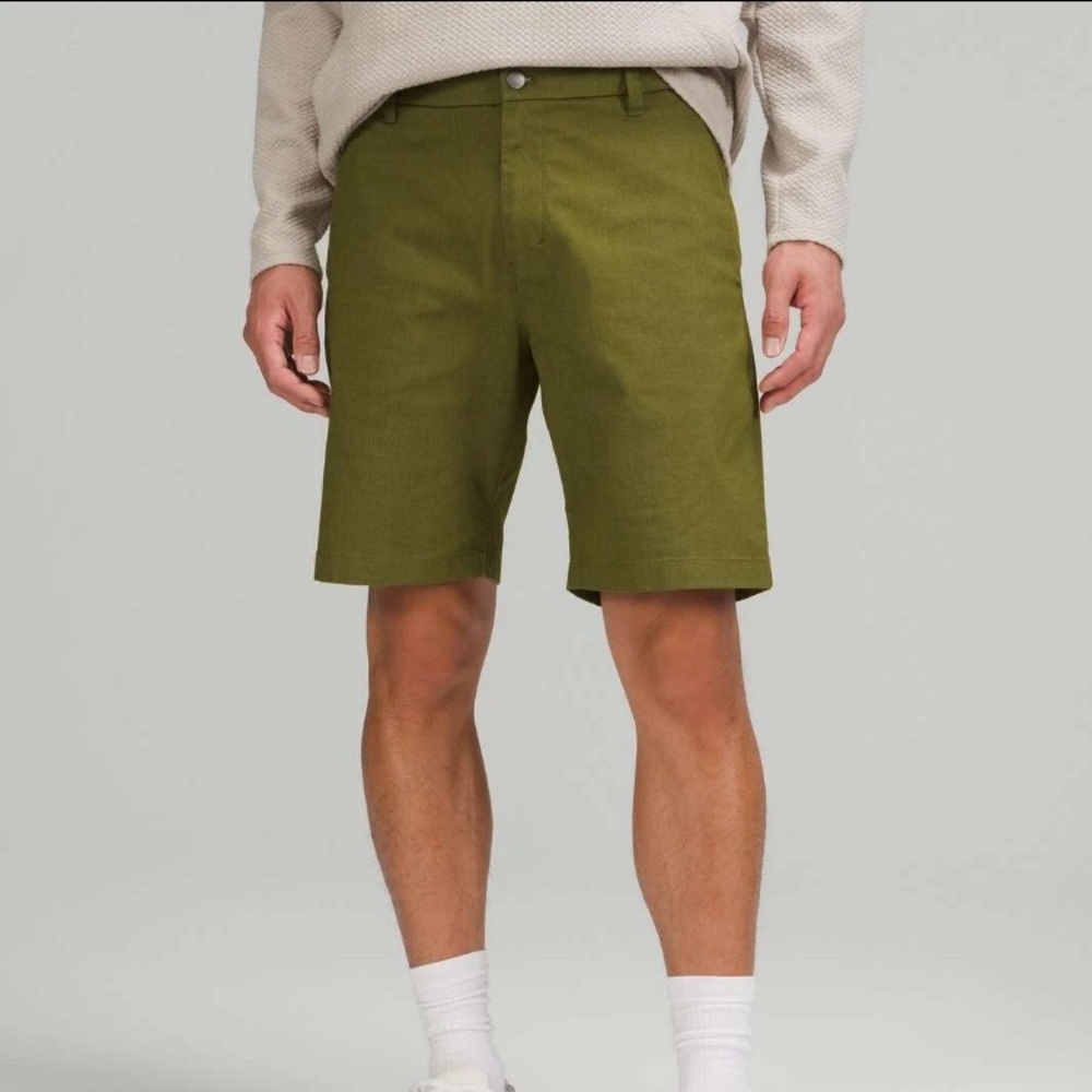Lululemon Commission Classic-Fit Short